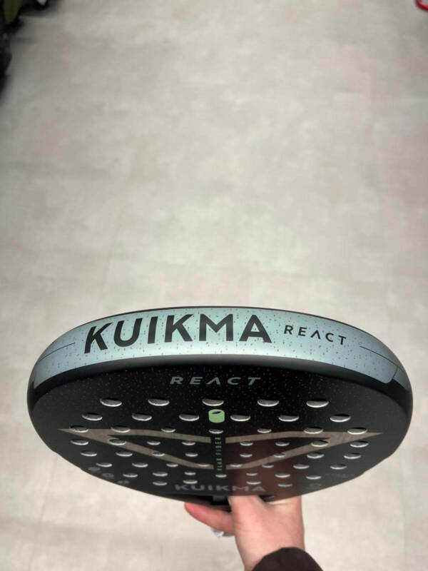dettaglio racchetta padel react kuikma design comfort